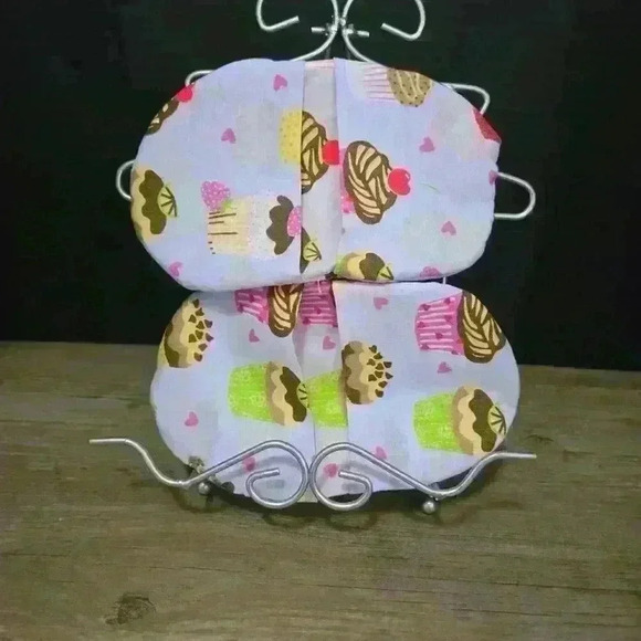 Handmade  Microwave mitts Regular Size - Cupcakes - pair - Picture 4 of 4